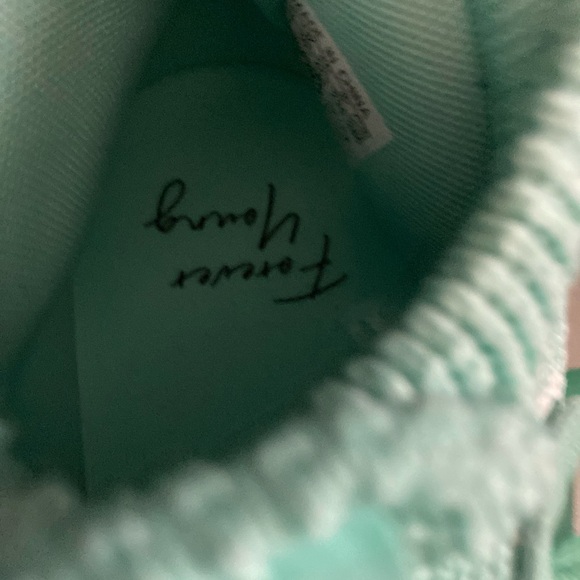 Trae Young 2 ADIDAS Men’s 11
😎 Green Mint Basketball Shoes US WOMENS 12 NWT - Picture 13 of 15